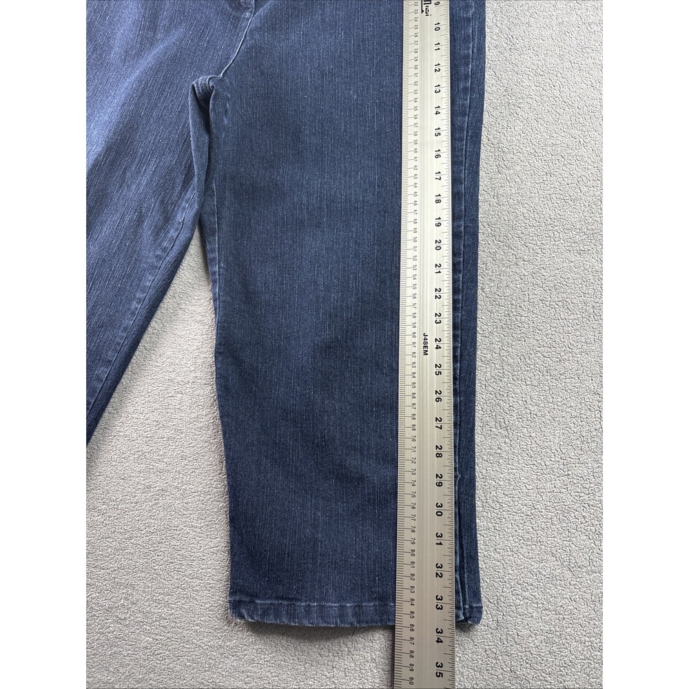 Karen Scott Women's Size 12 Straight Dark Wash‎ Mid Rise Cropped Capris - Picture 2 of 11